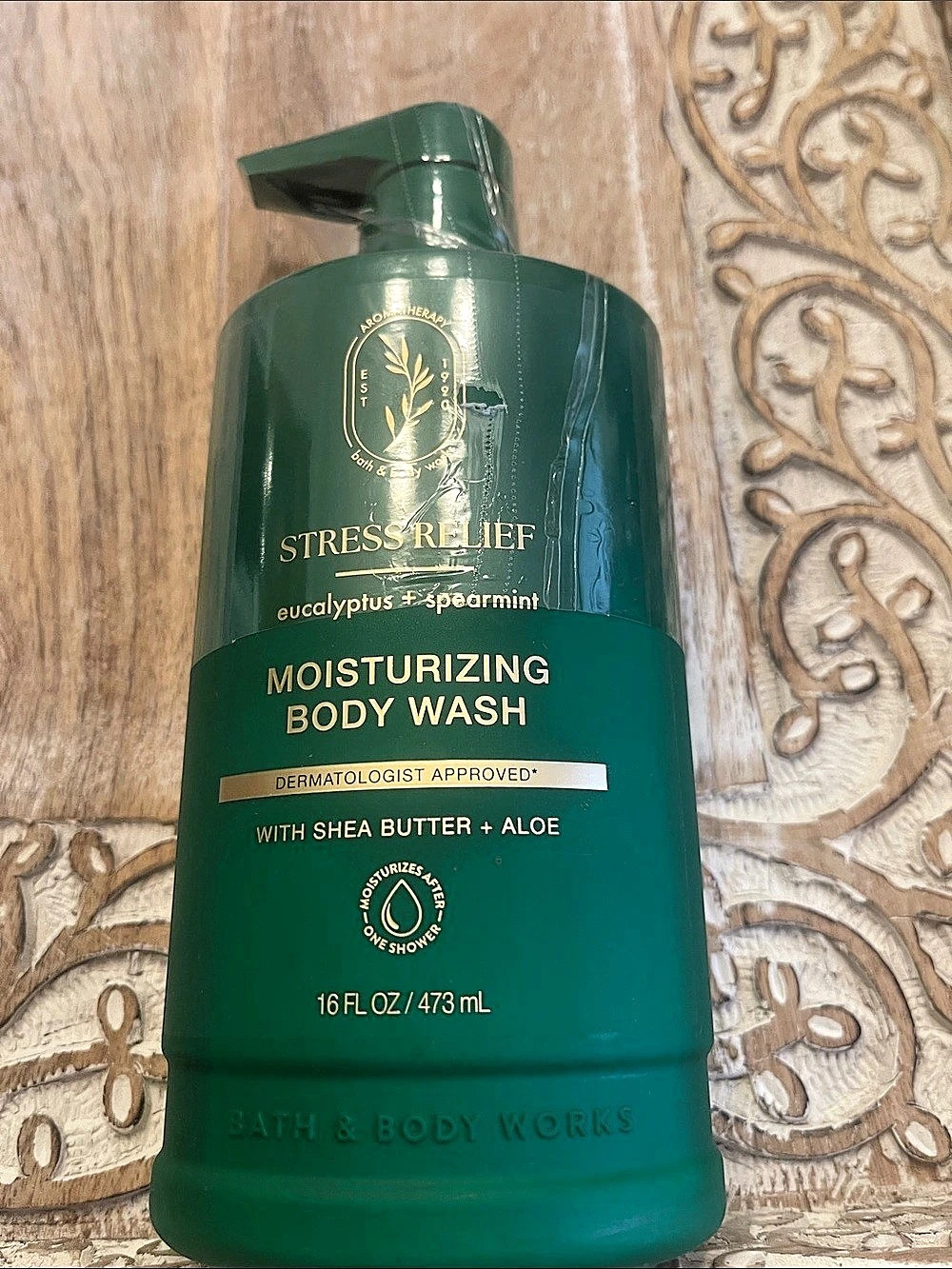 Bath & Body Works Stress Relief Eucalyptus + Spearmint Moisturizing Body Wash
